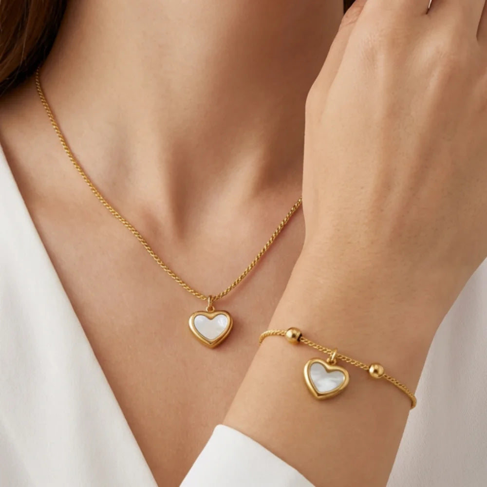 Maria Hoop Earrings 