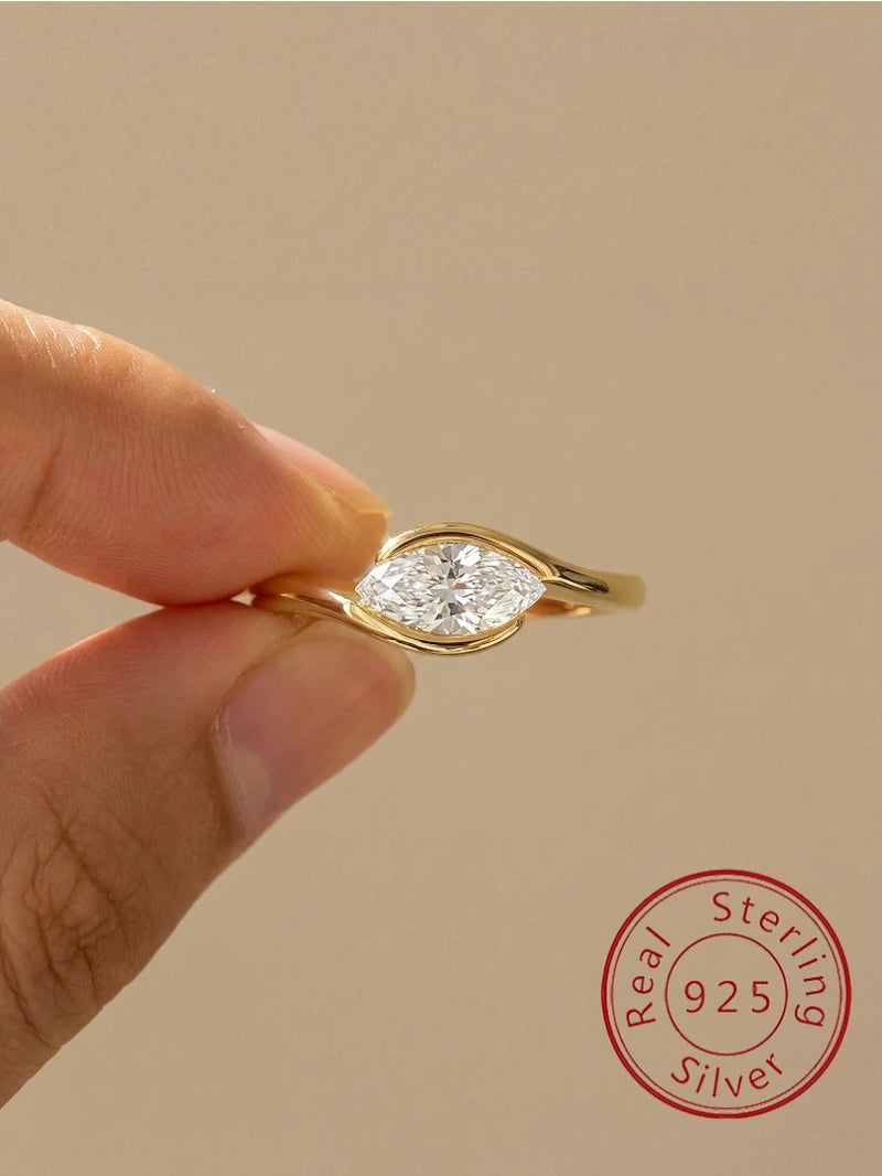 925 Sterling Silver Oval Hug Zircon Ring 
