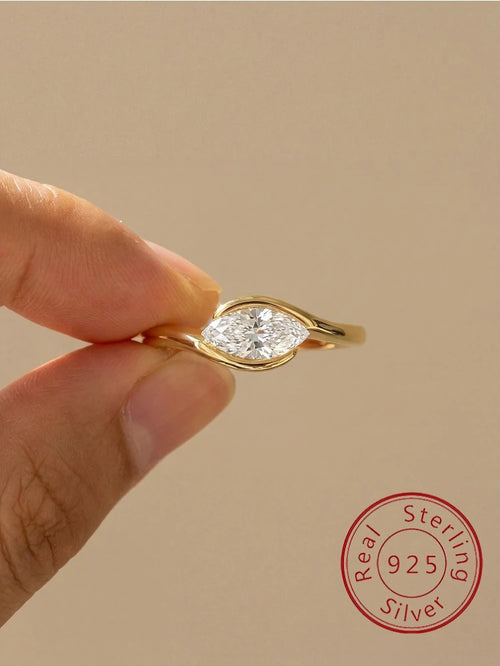 925 Sterling Silver Oval Hug Zircon Ring 