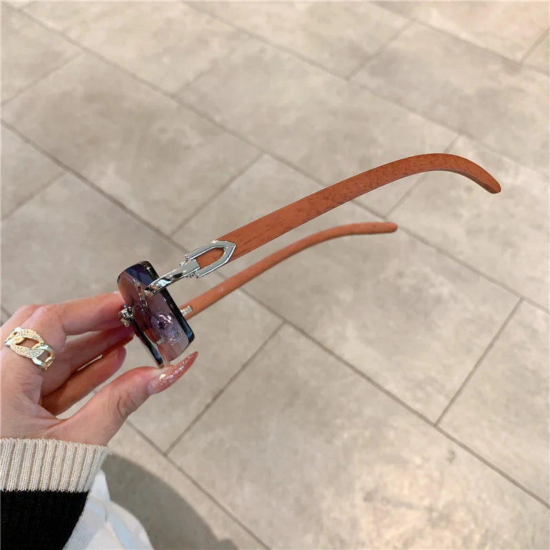 Aster Unisex
