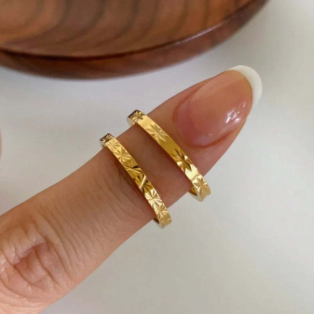 Textured Pattern Minimalist Ring