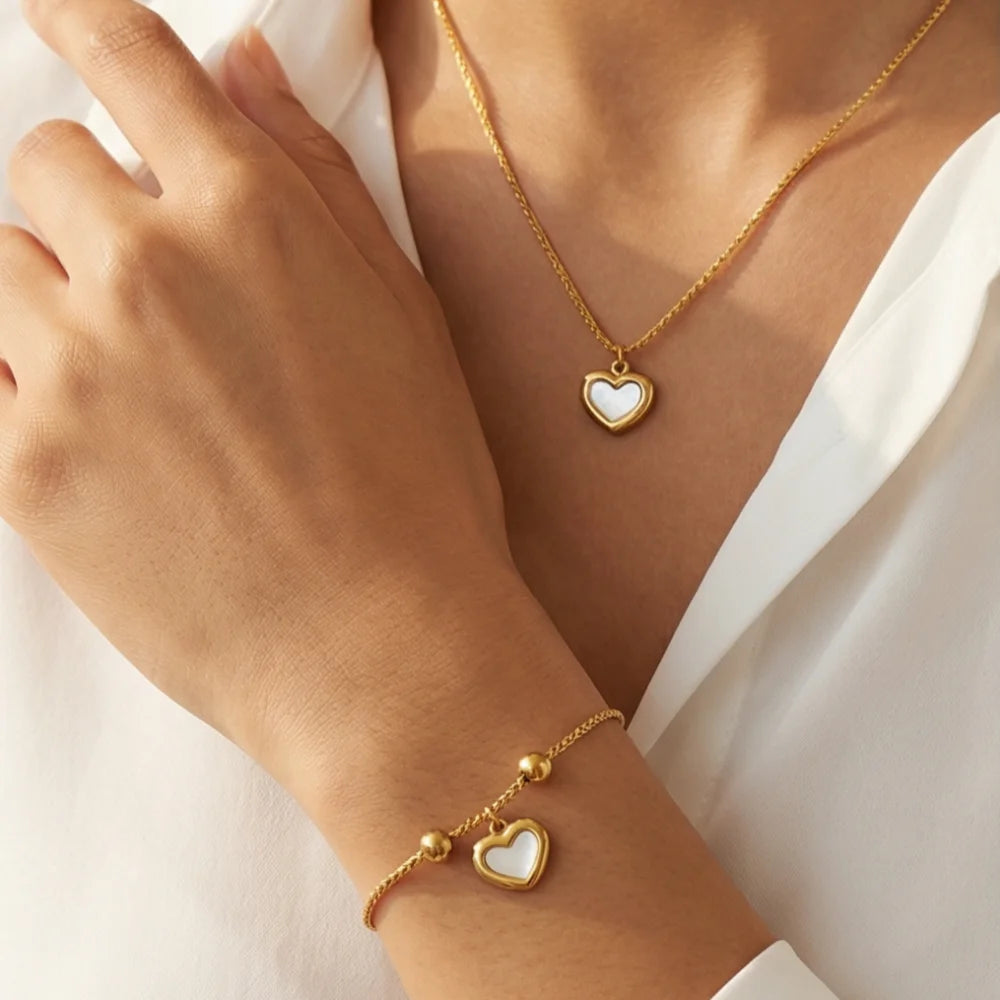 Maria Hoop Earrings 