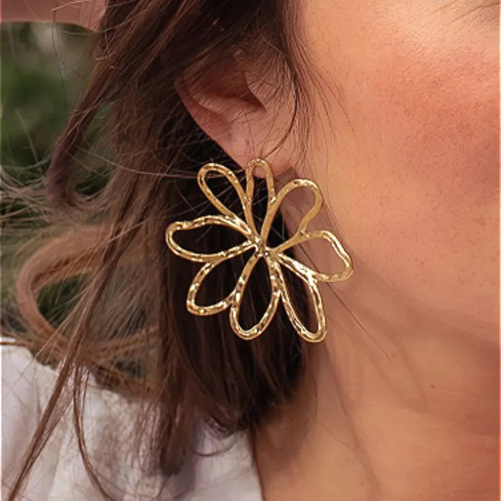Wire Flower Stainless Steel Stud Earrings