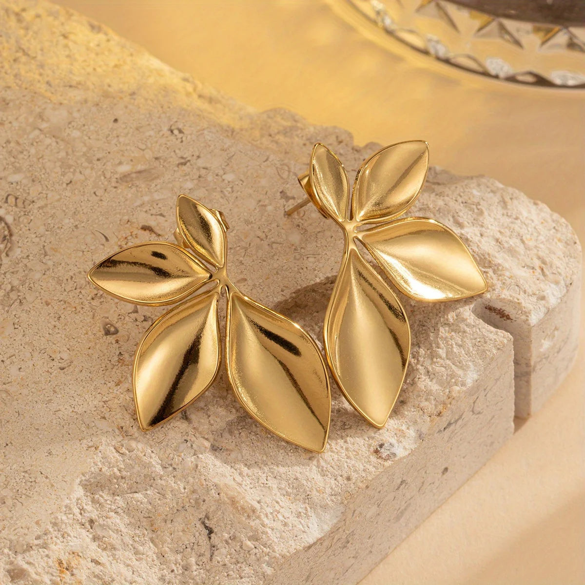 Wire Flower Stainless Steel Stud Earrings